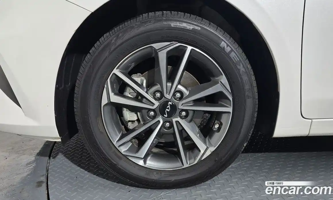 Kia K3 2022 1.6 Автомат в Москве № 757907, фото 5