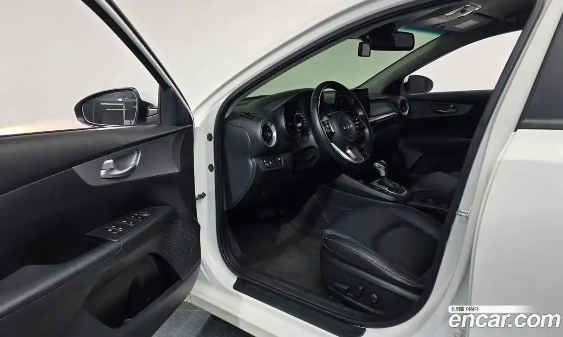 Kia K3 2022 1.6 Автомат в Москве № 757907, фото 10