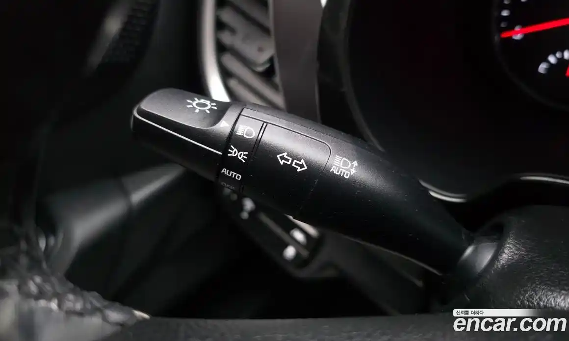 Kia Seltos 2020 1.6 Автомат в Москве № 757920, фото 17