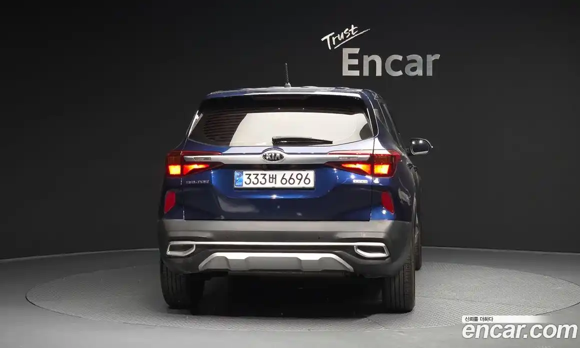 Kia Seltos 2020 1.6 Автомат в Москве № 757920, фото 4