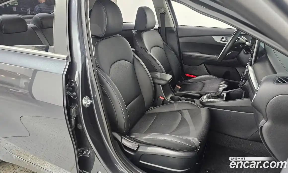 Kia K3 2021 1.6 Автомат в Москве № 758021, фото 11