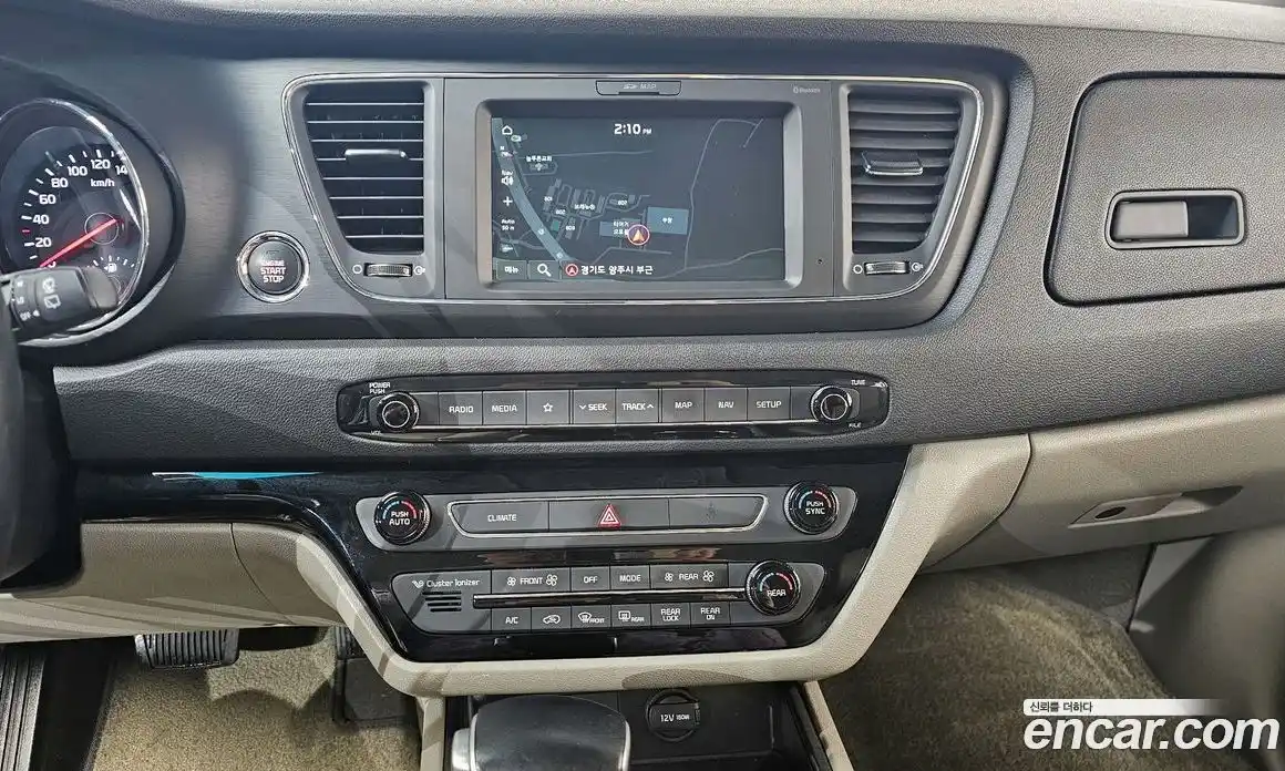 Kia Canival 2019 2.2 Автомат в Москве № 758054, фото 15
