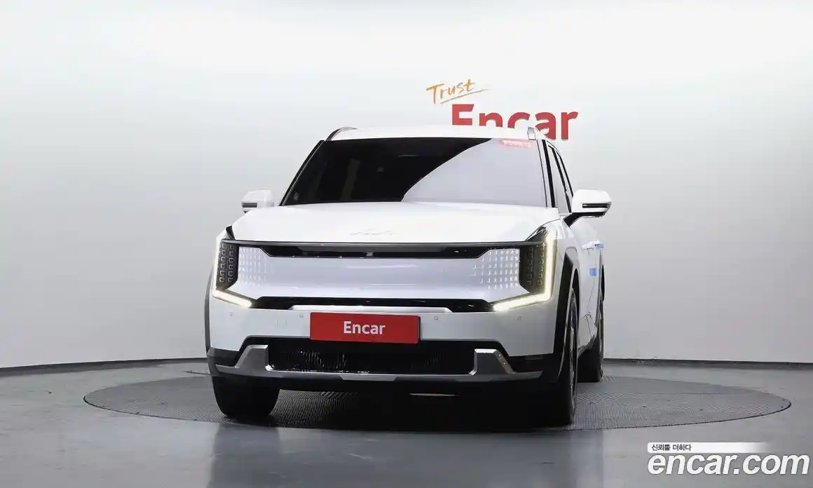 Kia EV9 2023 0.2 Автомат в Москве № 758264, фото 2