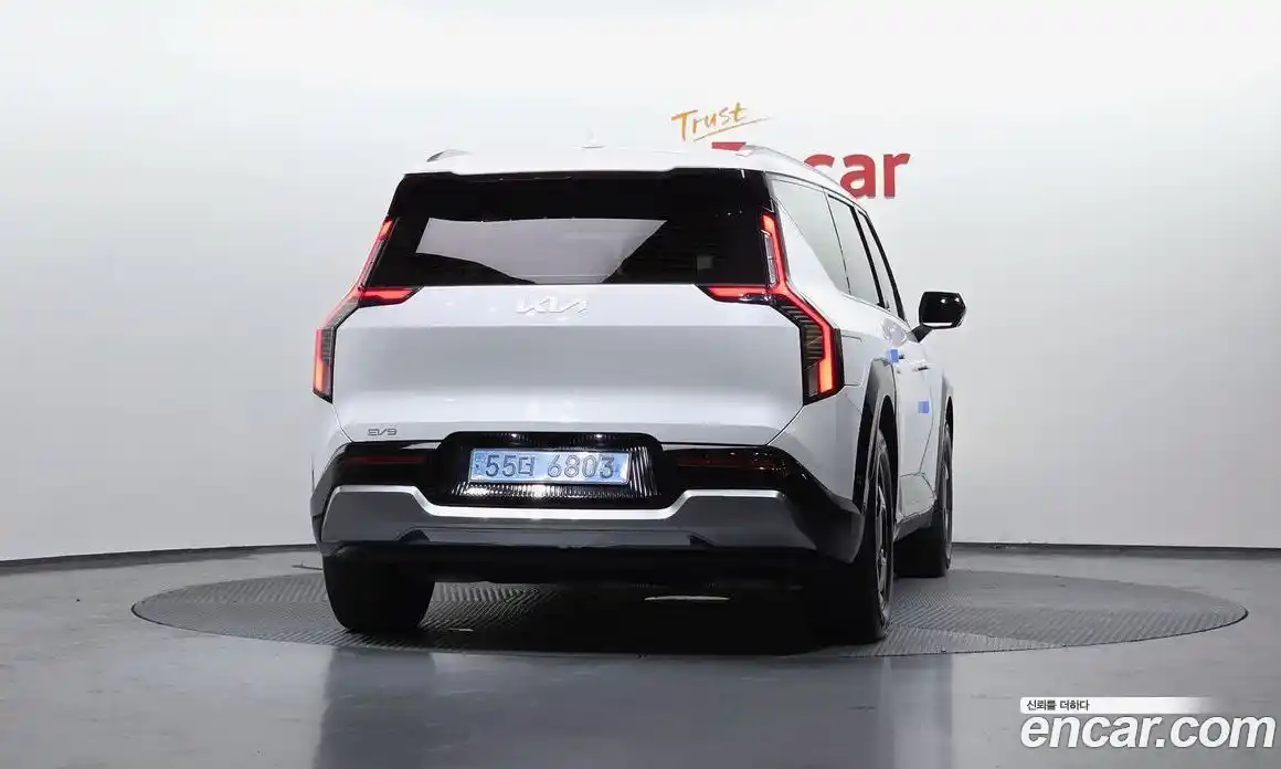 Kia EV9 2023 0.2 Автомат в Москве № 758264, фото 3