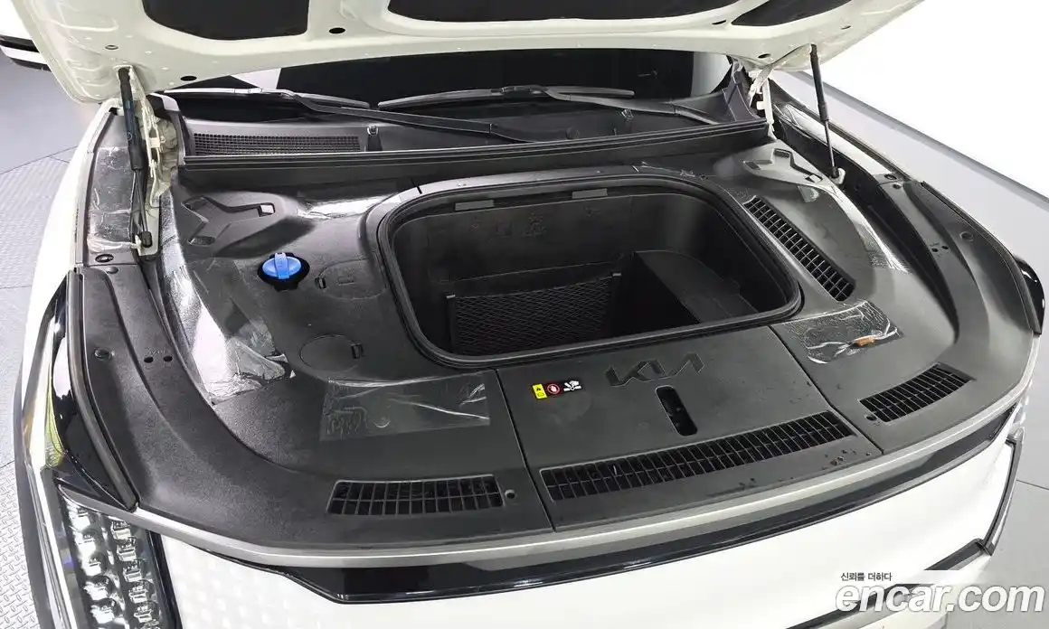 Kia EV9 2023 0.2 Автомат в Москве № 758264, фото 5