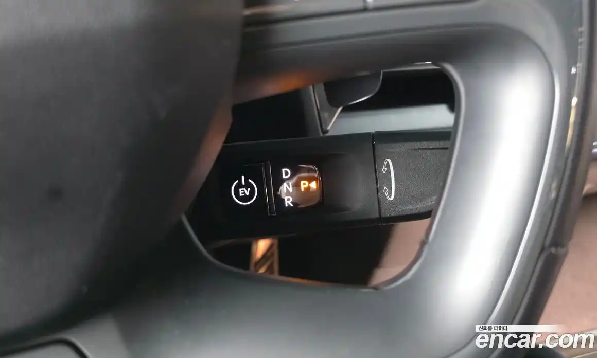 Kia EV9 2023 0.2 Автомат в Москве № 758264, фото 8