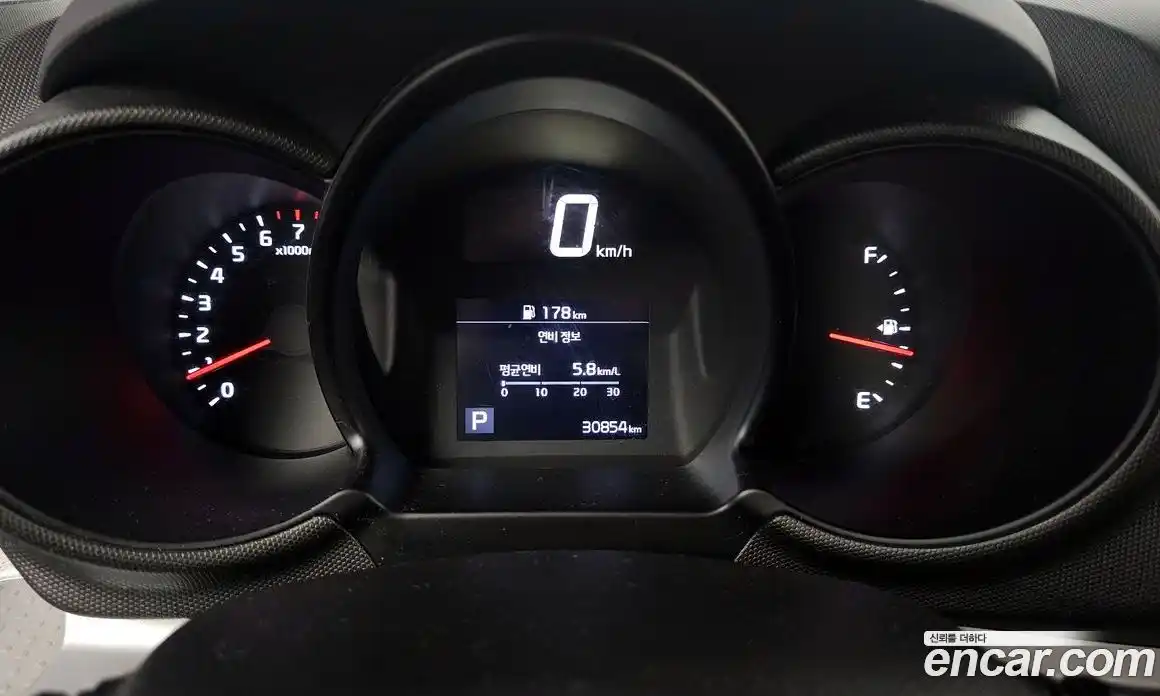 Kia Ray 2022 1.0 Автомат в Москве № 758328, фото 8