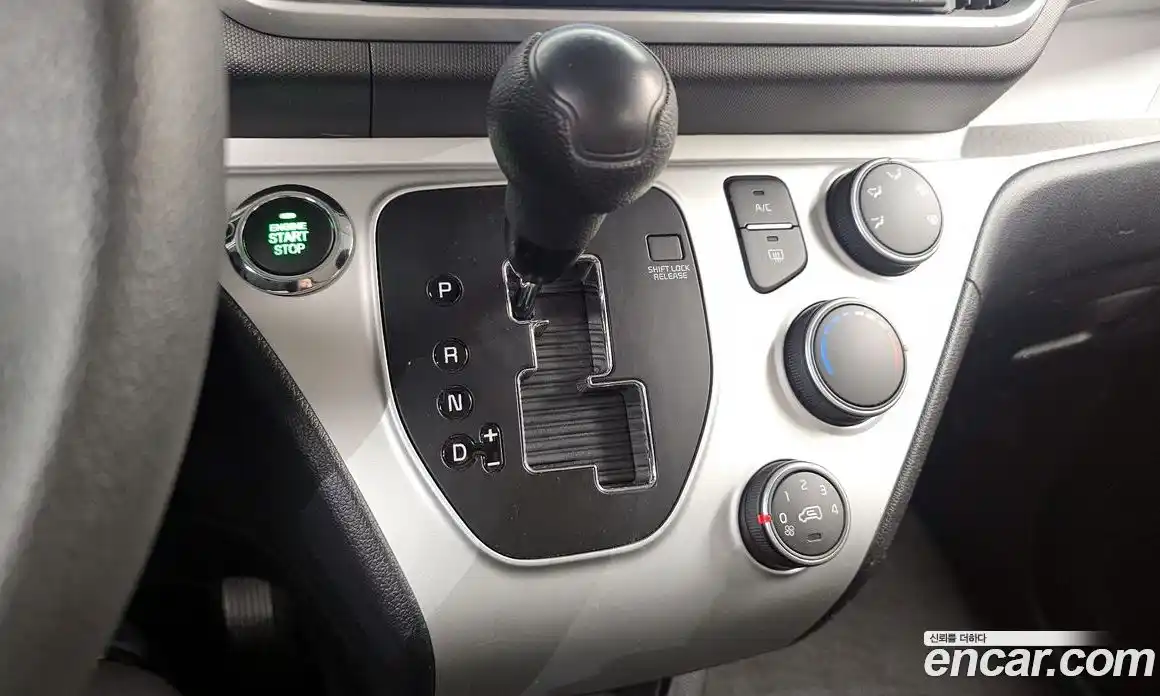 Kia Ray 2022 1.0 Автомат в Москве № 758328, фото 9