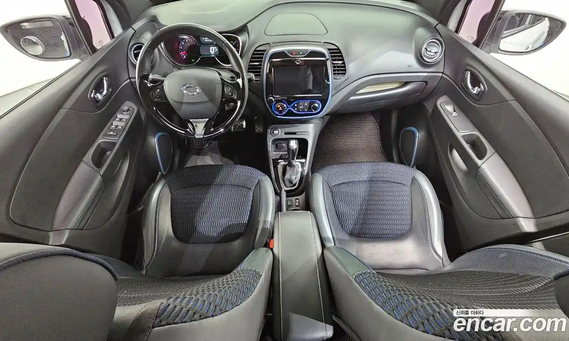 Renault QM3 2017 1.5 Автомат в Москве № 758585, фото 7