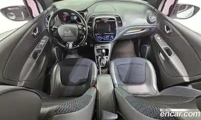 Renault QM3 2017 1.5 Автомат в Москве № 758585, миниатюра 7