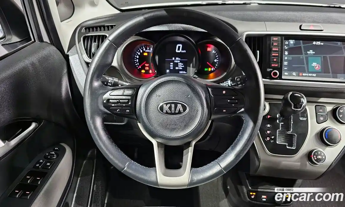 Kia Ray 2020 1.0 Автомат в Москве № 758704, фото 13