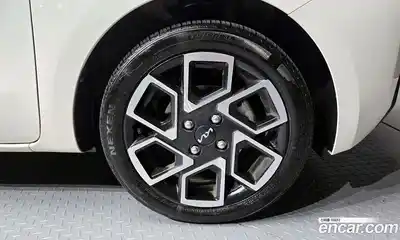 Kia Ray 2023 1.0 Автомат в Москве № 758749, миниатюра 5