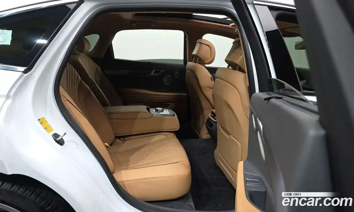 Genesis G80 2023 2.5 Автомат в Москве № 758875, фото 12