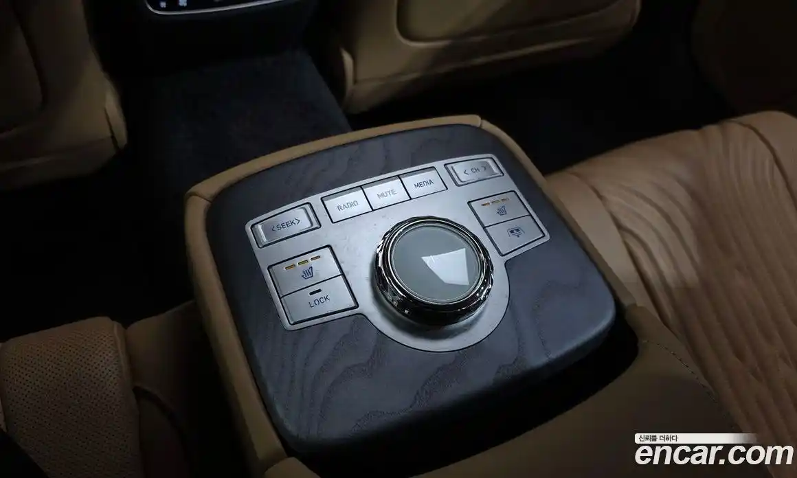 Genesis G80 2023 2.5 Автомат в Москве № 758875, фото 18