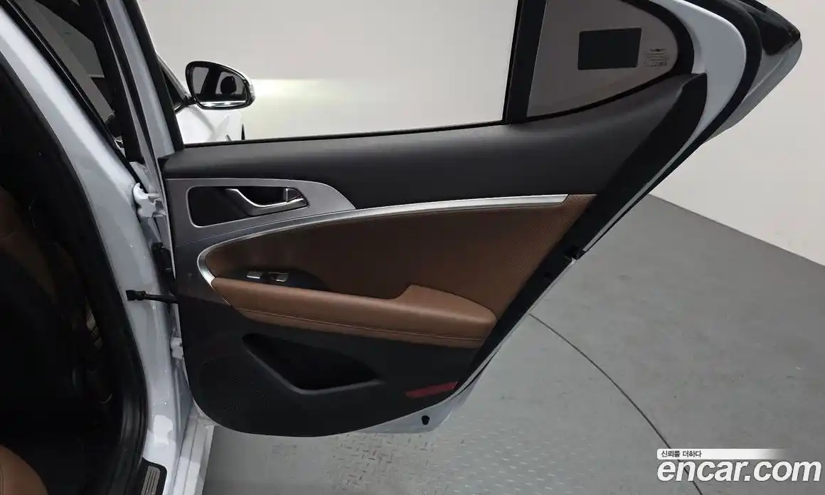 Genesis G70 2019 2.0 Автомат в Москве № 758896, фото 16