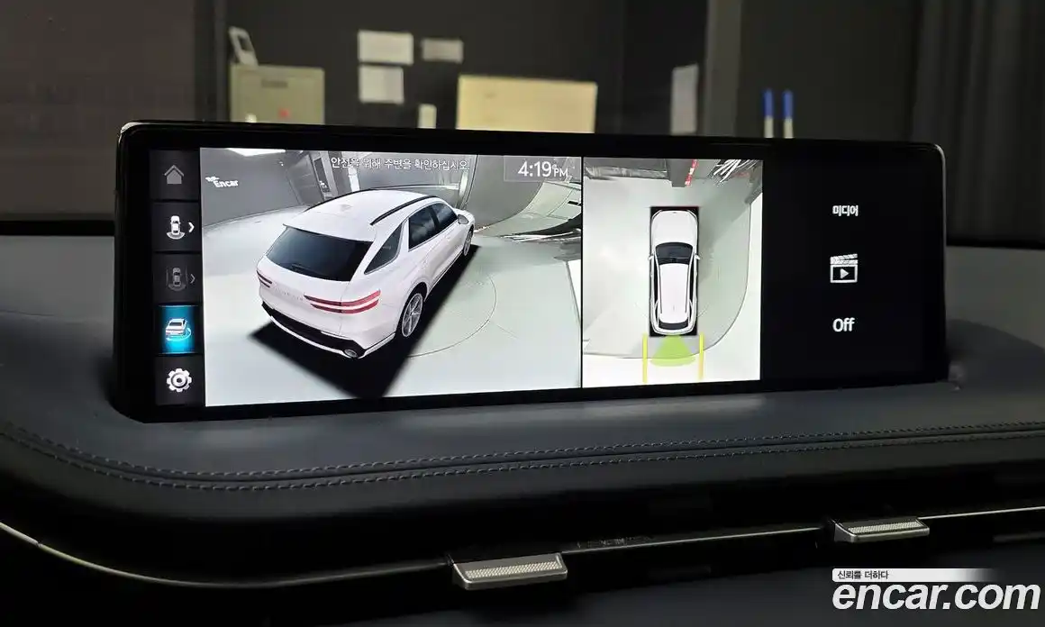 Genesis GV70 2021 2.5 Автомат в Москве № 759138, фото 13