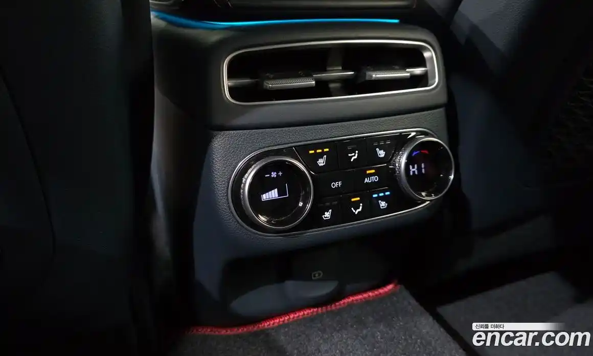 Genesis GV70 2021 2.5 Автомат в Москве № 759138, фото 17