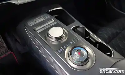 Genesis GV70 2021 2.5 Автомат в Москве № 759138, миниатюра 9