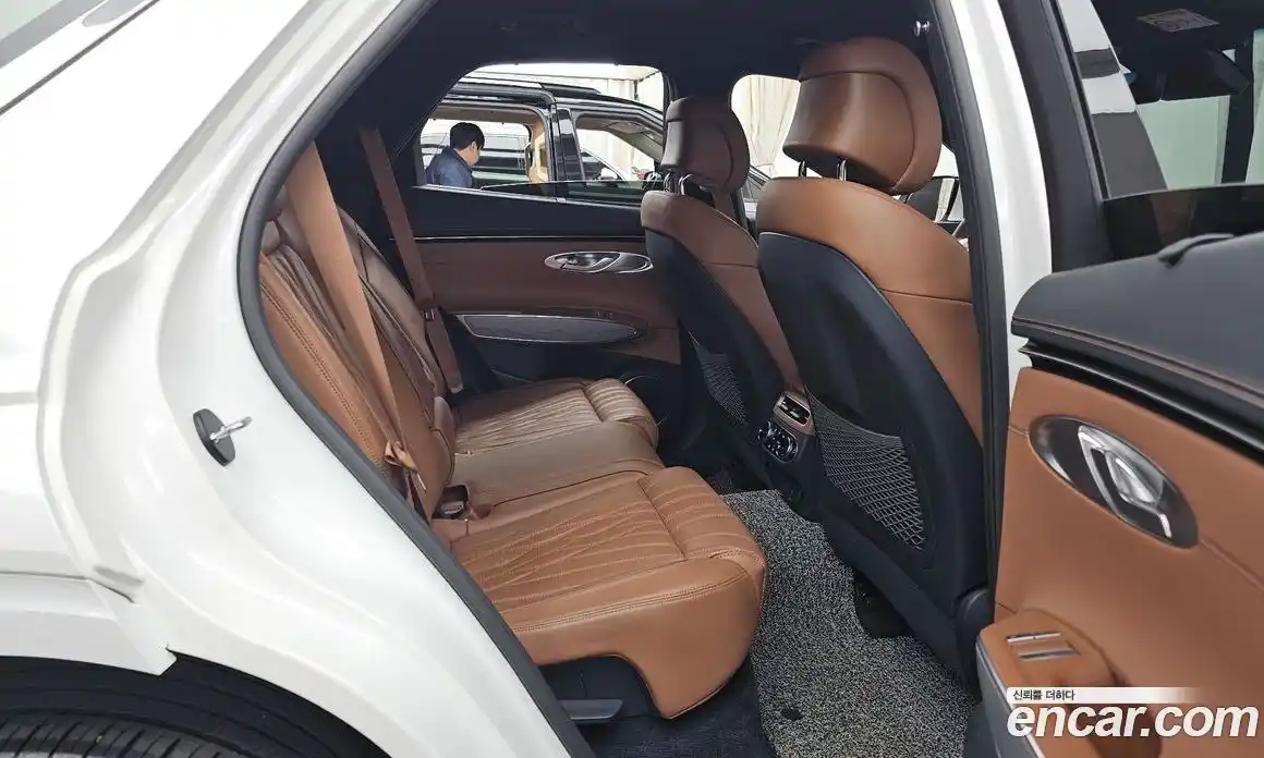 Genesis GV70 2023 2.5 Автомат в Москве № 759180, фото 12