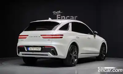 Genesis GV70 2023 2.5 Автомат в Москве № 759180, миниатюра 2