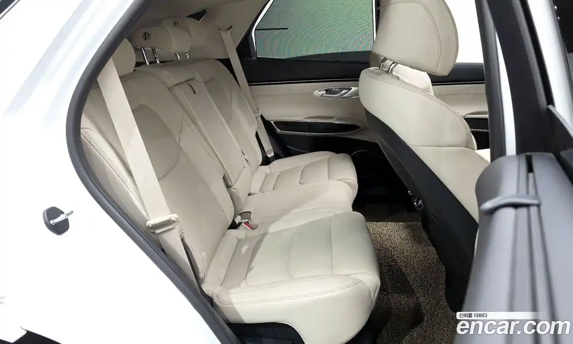 Genesis GV70 2022 2.5 Автомат в Москве № 759184, фото 12