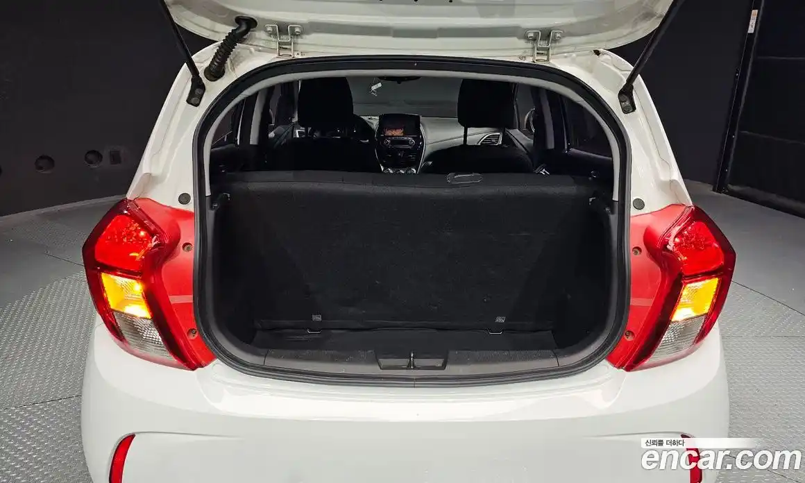 Chevrolet Spark 2018 1.0 Автомат в Москве № 759656, фото 20