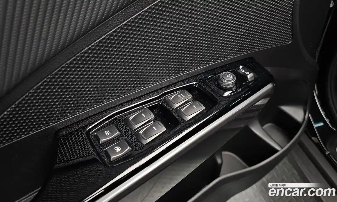 SsangYong TIBOLI 2019 1.5 Автомат в Москве № 759875, фото 17