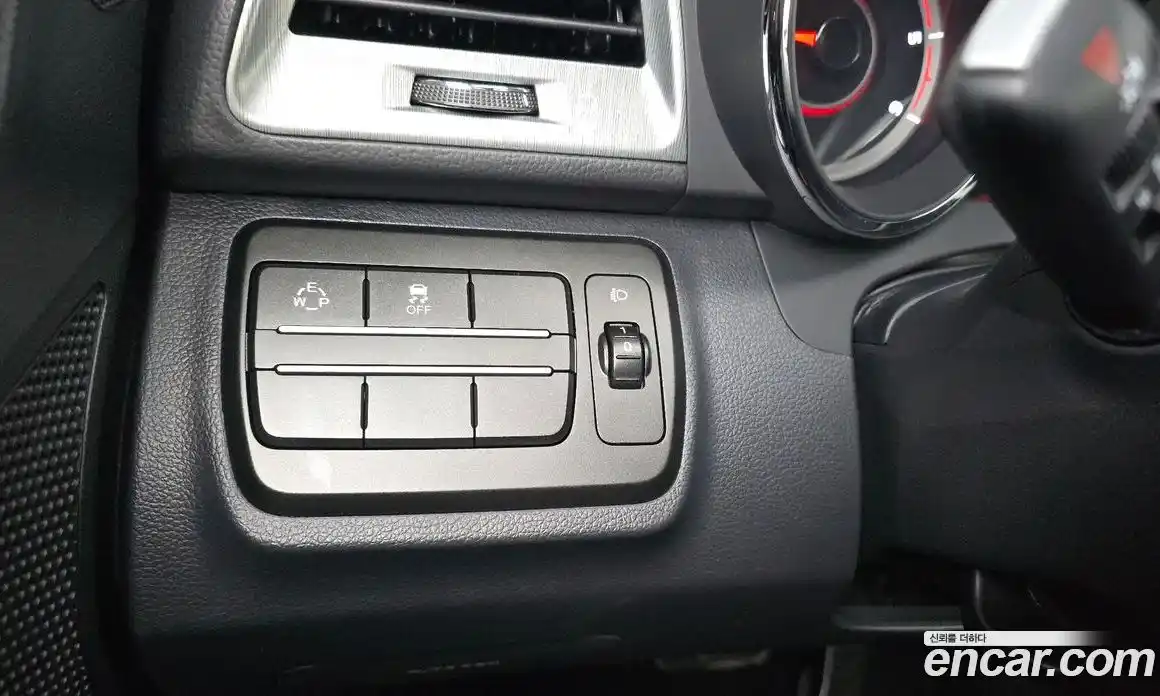 SsangYong TIBOLI 2017 1.6 Автомат в Москве № 759894, фото 16