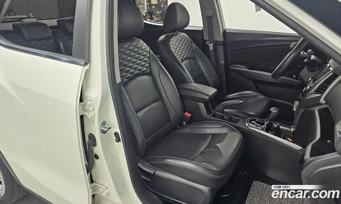 SsangYong TIBOLI 2018 1.6 Автомат в Москве № 759933, фото 11