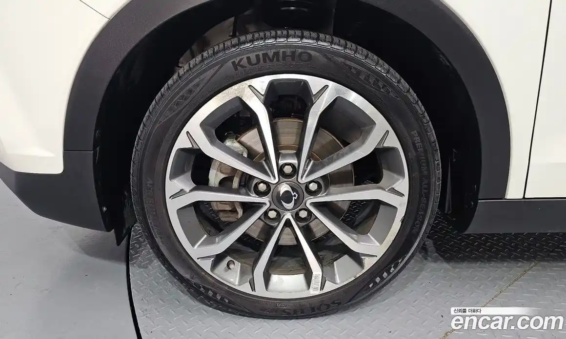 SsangYong TIBOLI 2018 1.6 Автомат в Москве № 759933, фото 5