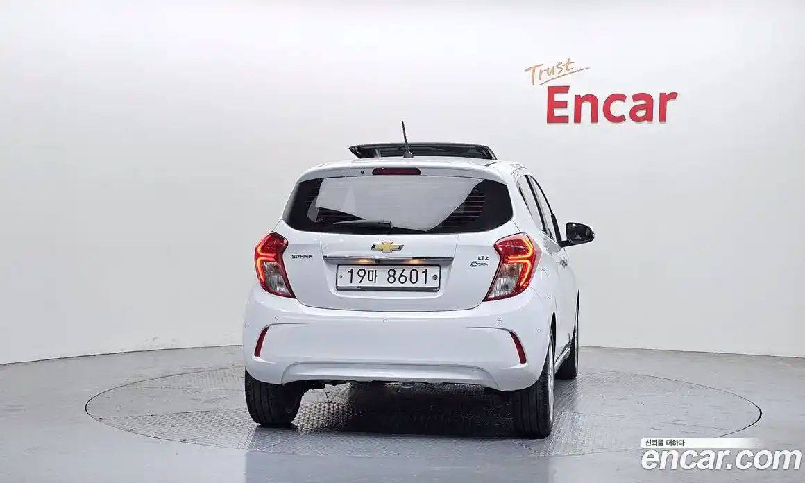 Chevrolet Spark 2016 1.0 Автомат в Москве № 760549, фото 4