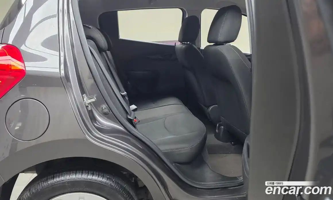 Chevrolet Spark 2016 1.0 Автомат в Москве № 760648, фото 12