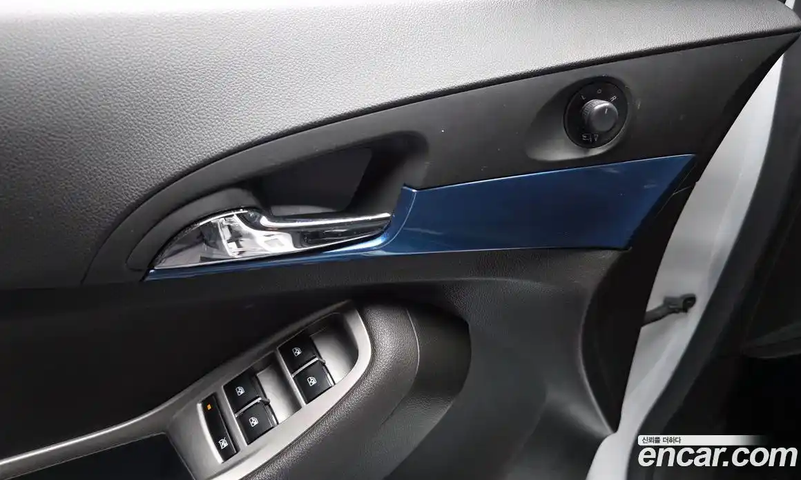 Chevrolet Orlando 2012 2.0 Автомат в Москве № 761305, фото 18