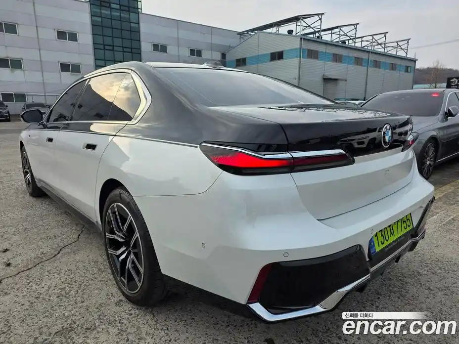 BMW 7-Series 2023 3.0 Автомат в Москве № 762918, фото 4