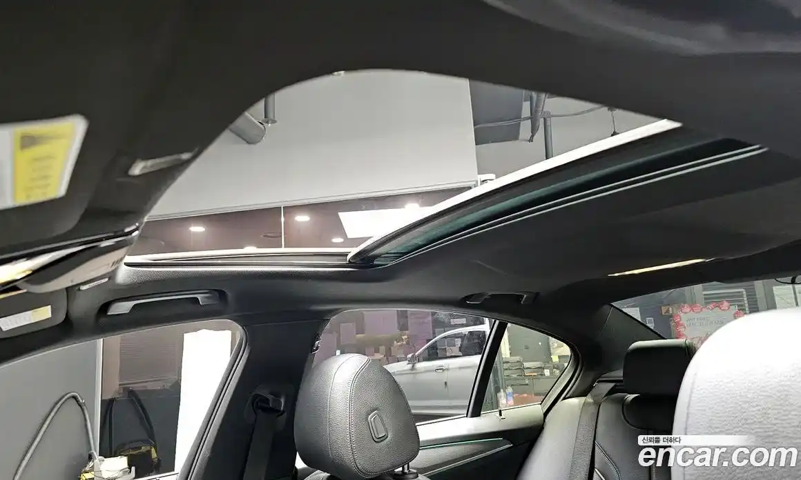 BMW 5-Series 2017 2.0 Автомат в Москве № 763172, фото 19