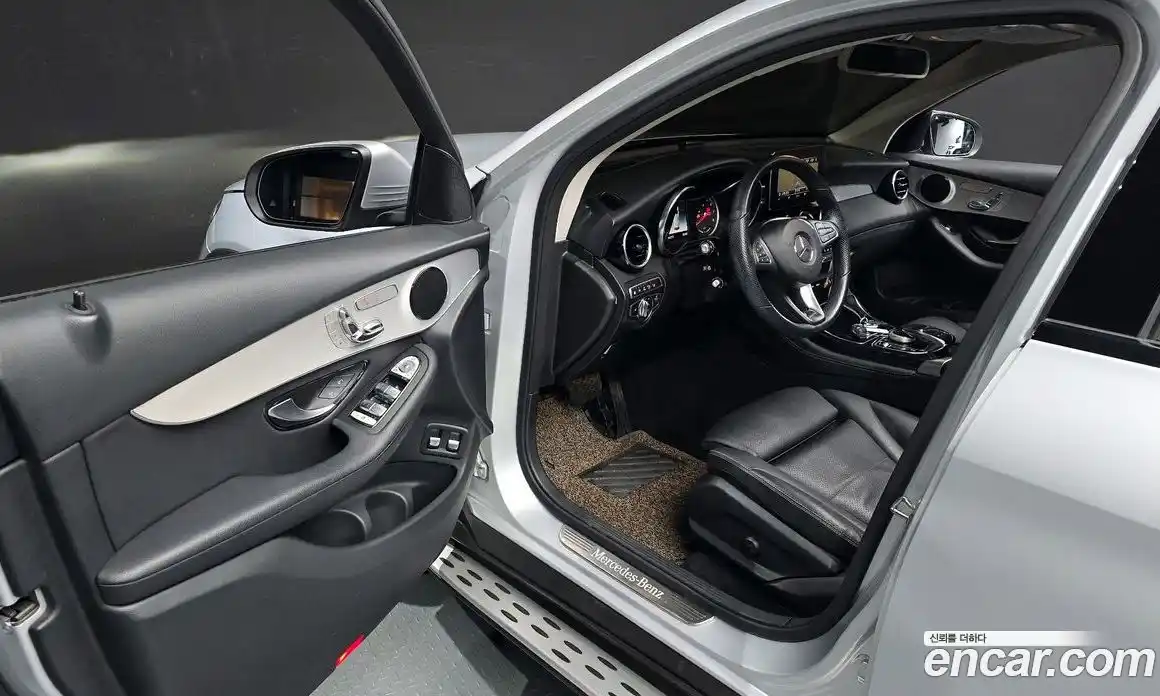 Mercedes-Benz GLC-Class 2018 2.0 Автомат в Москве № 764007, фото 10