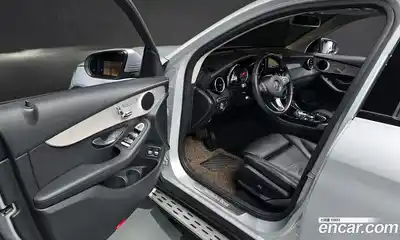 Mercedes-Benz GLC-Class 2018 2.0 Автомат в Москве № 764007, миниатюра 10