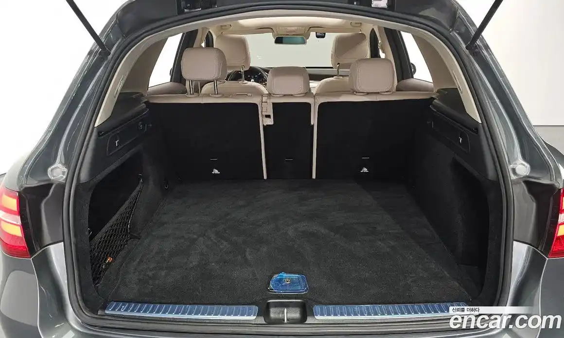 Mercedes-Benz GLC-Class 2018 2.1 Автомат в Москве № 764429, фото 20