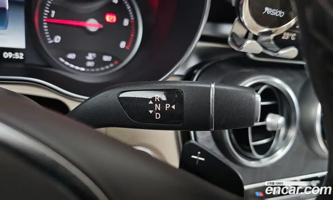 Mercedes-Benz GLC-Class 2018 2.1 Автомат в Москве № 764429, фото 9