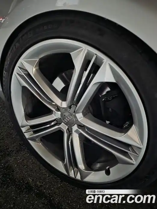 Audi A8 2012 4.2 Автомат в Москве № 765330, фото 5