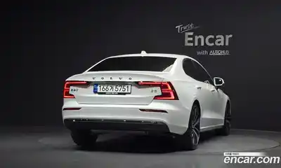 Volvo S60 2023 2.0 Автомат в Москве № 765456, миниатюра 4