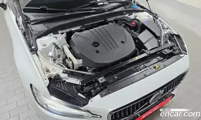 Volvo S60 2023 2.0 Автомат в Москве № 765456, миниатюра 6