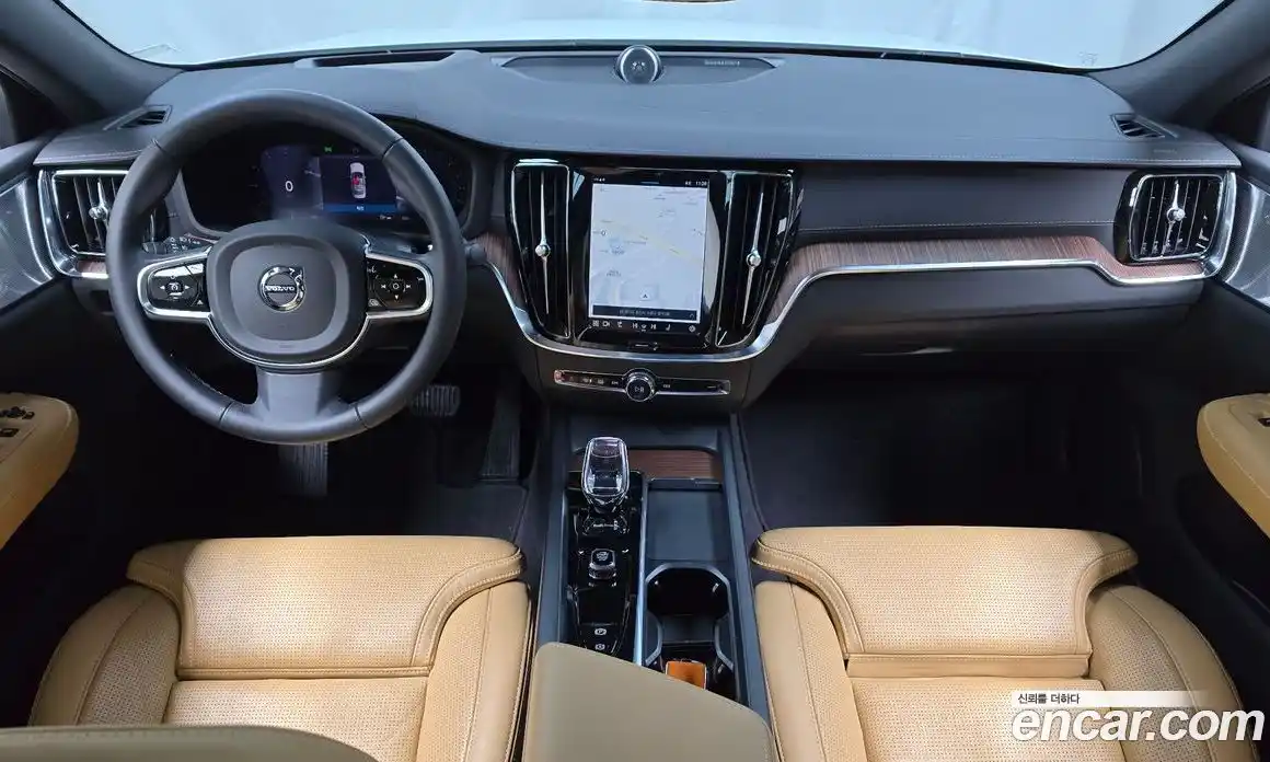 Volvo S60 2023 2.0 Автомат в Москве № 765456, фото 7