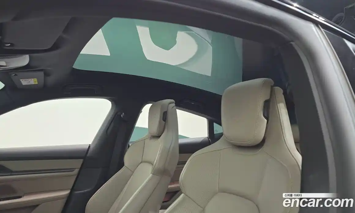 Porsche Taycan 2025 0.1 Автомат в Москве № 765527, фото 19