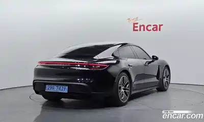 Porsche Taycan 2025 0.1 Автомат в Москве № 765527, миниатюра 2
