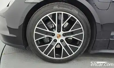 Porsche Taycan 2025 0.1 Автомат в Москве № 765527, миниатюра 5