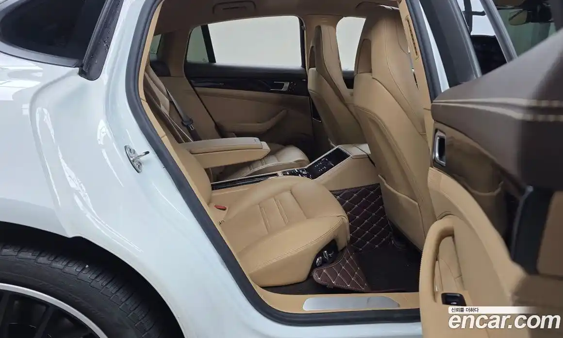 Porsche Panamera 2018 3.0 Автомат в Москве № 765574, фото 12