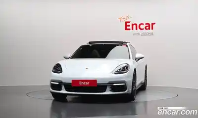 Porsche Panamera 2018 3.0 Автомат в Москве № 765574, миниатюра 3
