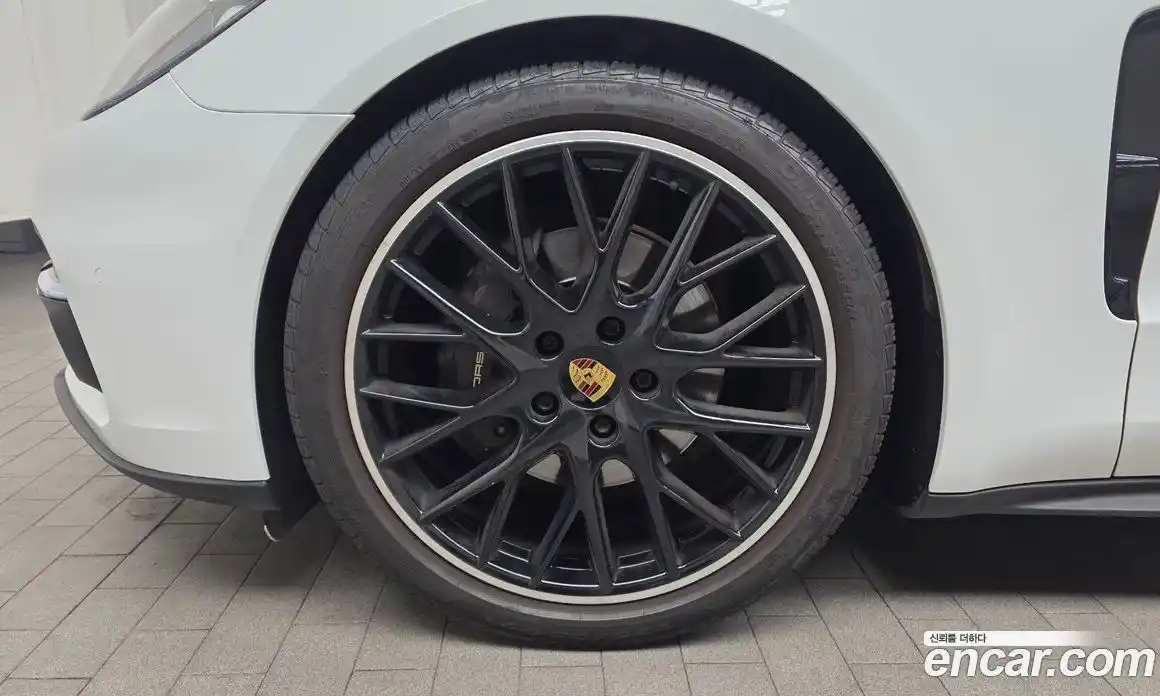 Porsche Panamera 2018 3.0 Автомат в Москве № 765574, фото 5