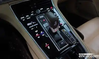 Porsche Panamera 2018 3.0 Автомат в Москве № 765574, миниатюра 9